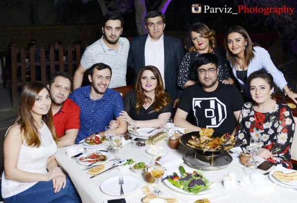 Азербайджанские звезды собрались за столом ифтара (ФОТО)