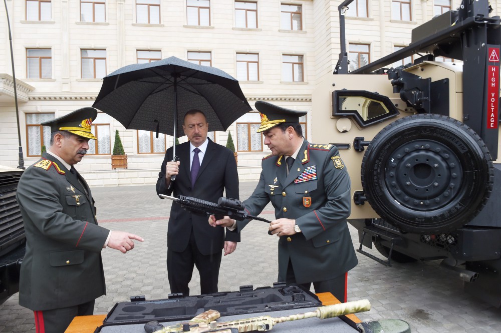 Cumhurbaşkanı Aliyev Silahlı Kuvvetler Baş Karargahı yeni binasının açılışına katıldı