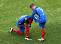 EURO 2016'da Fransa çeyrek finale yükseldi