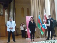 Прощание со студенческой жизнью в Баку - цветы, музыка, подарки (ФОТО)