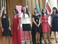 Прощание со студенческой жизнью в Баку - цветы, музыка, подарки (ФОТО)