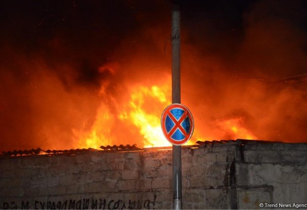 Во время пожара в Баку скончался хозяин дома
