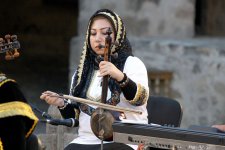 В рамках фестиваля «Шелковый путь» в Шеки выступил иранский инструментальный ансамбль «Тебриз» (ФОТО)
