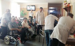 Азербайджанские звезды посетили Дом престарелых и инвалидов (ФОТО)