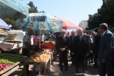 Вице-премьер Азербайджана призвал организаторов праздничных ярмарок не завышать цены на продукцию (ФОТО)