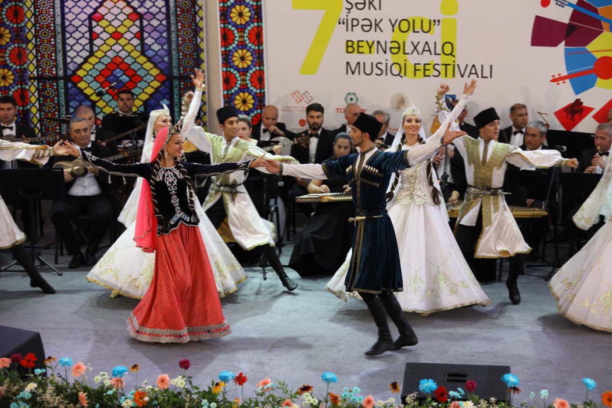 Şəki “İpək yolu” VII Beynəlxalq musiqi festivalı uğurla başa çatıb (FOTO)