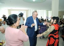 Представители Фонда Гейдара Алиева побывали в пансионате для инвалидов войны и труда (ФОТО)