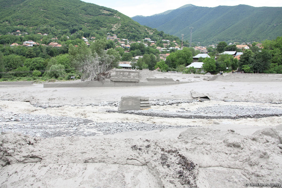 Ливневые дожди нанесли ущерб сельскому хозяйству и дорогам в Исмаиллы (ВИДЕО)