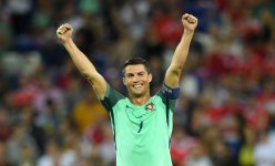 Сборная Португалии вышла в финал Евро-2016 (ФОТО, ВИДЕО)