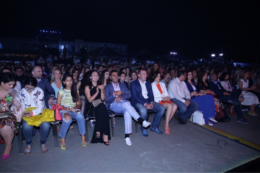 Bakıda “İsti günlər”  Festivalının açılışı keçirilib (FOTO)