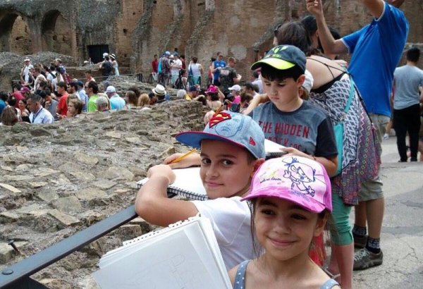 Юные азербайджанцы в Италии: Сикстинская капелла, Колизей, Триумфальная арка...(ФОТО)