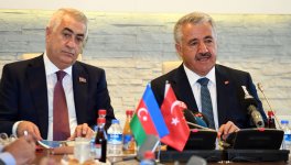 Azerbaycan, Gürcistan ve Türkiye Bakü-Tiflis-Kars demiryolu için tarifeleri belirleyecek