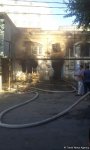 В Ясамальском районе Баку горит дом