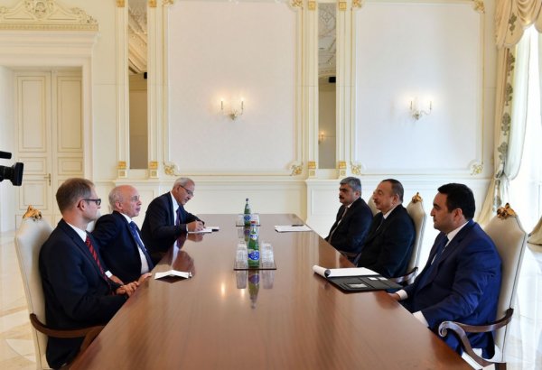 Президент Азербайджана принял делегацию Швейцарии