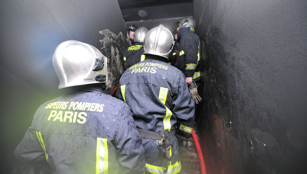 Пожарные в Бордо больше 12 часов не могут потушить подземную парковку