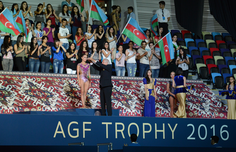 В Баку прошла церемония награждения победителей Кубка мира по художественной гимнастике (ФОТО)