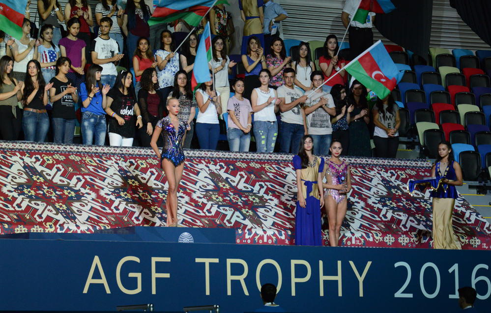 FIG World Cup Final winners awarded (PHOTO)