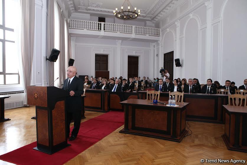 КС Азербайджана рассматривает проект изменений в Конституцию (ФОТО)