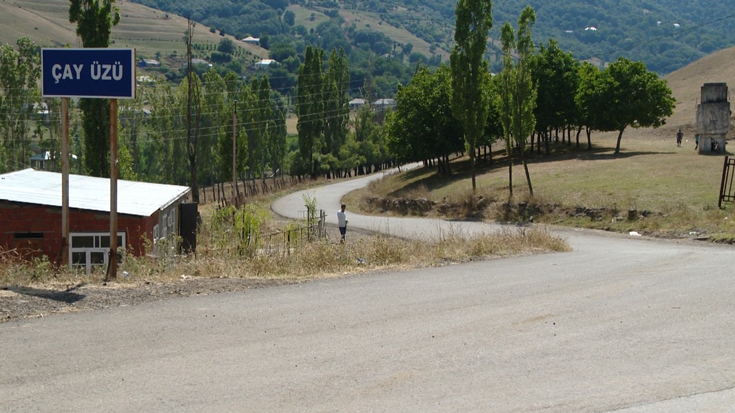 Yardımlıda iki kəndin yolu təmir olunub (VİDEO/FOTO)
