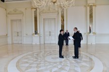 President Aliyev receives credentials of incoming Chinese ambassador (PHOTO)
