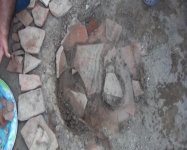 В Джалилабаде обнаружено древнее кувшинное погребение (ФОТО)