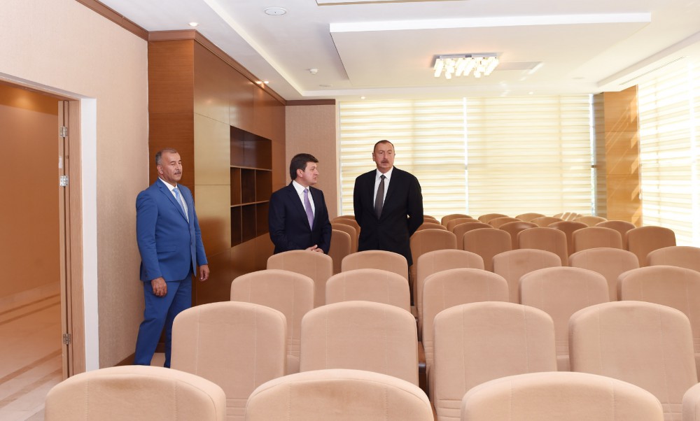 Prezident İlham Əliyev YAP Qəbələ rayon təşkilatının yeni inzibati binasının açılışında iştirak edib (FOTO)