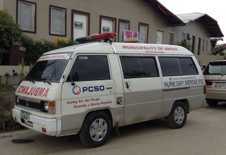 8 dead, 4 injured in bus-van collision in Philippines