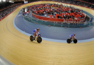 The Azerbaijani cyclist advances to the next stage at Rio Olympics