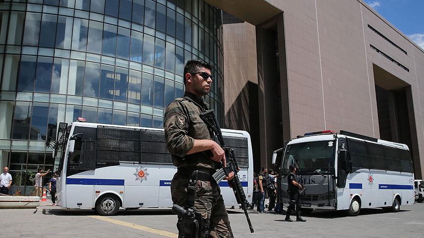 İstanbul Adliye'sinde kapılar kapatıldı: polis arama başlattı