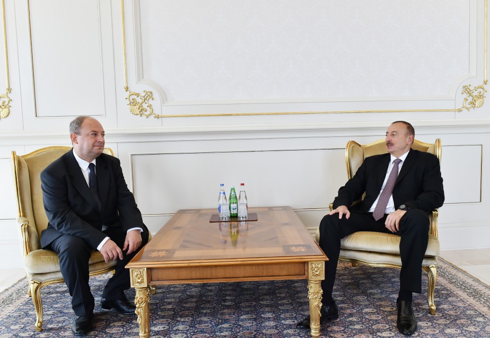 Ilham Aliyev receives credentials of new Belgian ambassador (PHOTO)