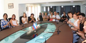 Владимир Дорохин встретился с азербайджанскими студентами, поступившими в российские вузы (ФОТО)