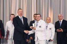 Ilham Aliyev, his spouse meet Azerbaijani Olympians