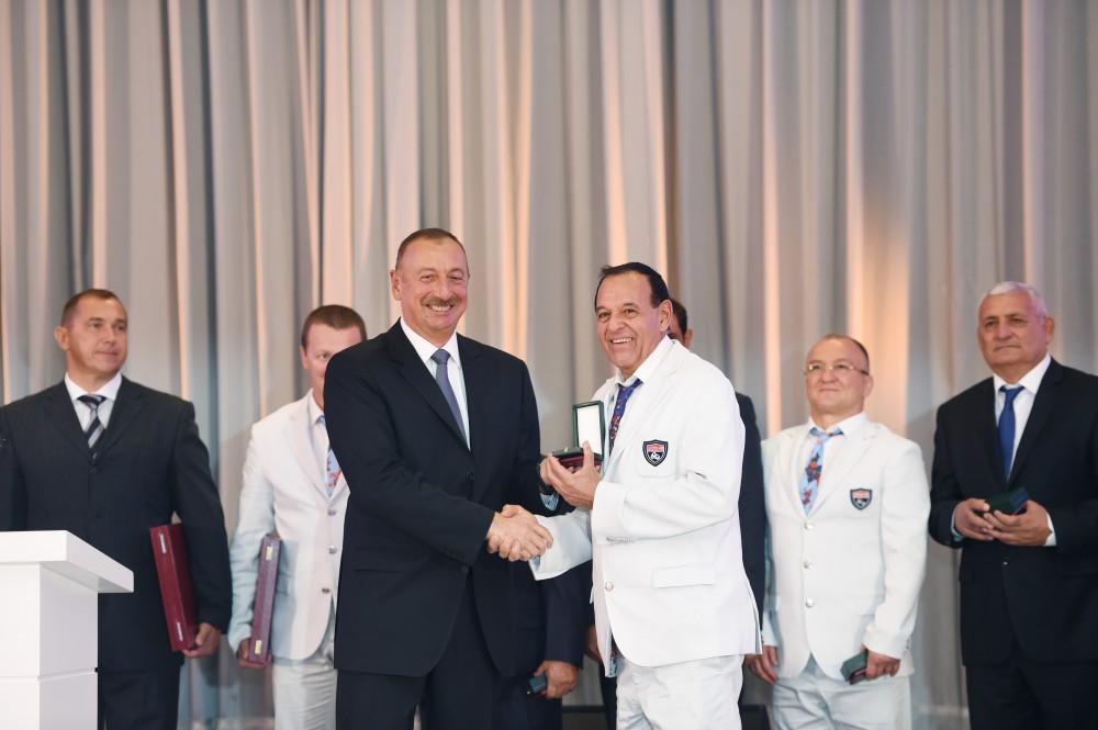 Ilham Aliyev, his spouse meet Azerbaijani Olympians