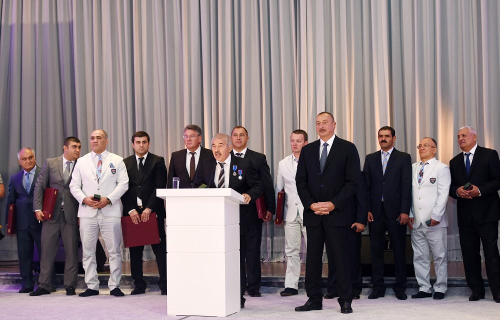 Ilham Aliyev, his spouse meet Azerbaijani Olympians