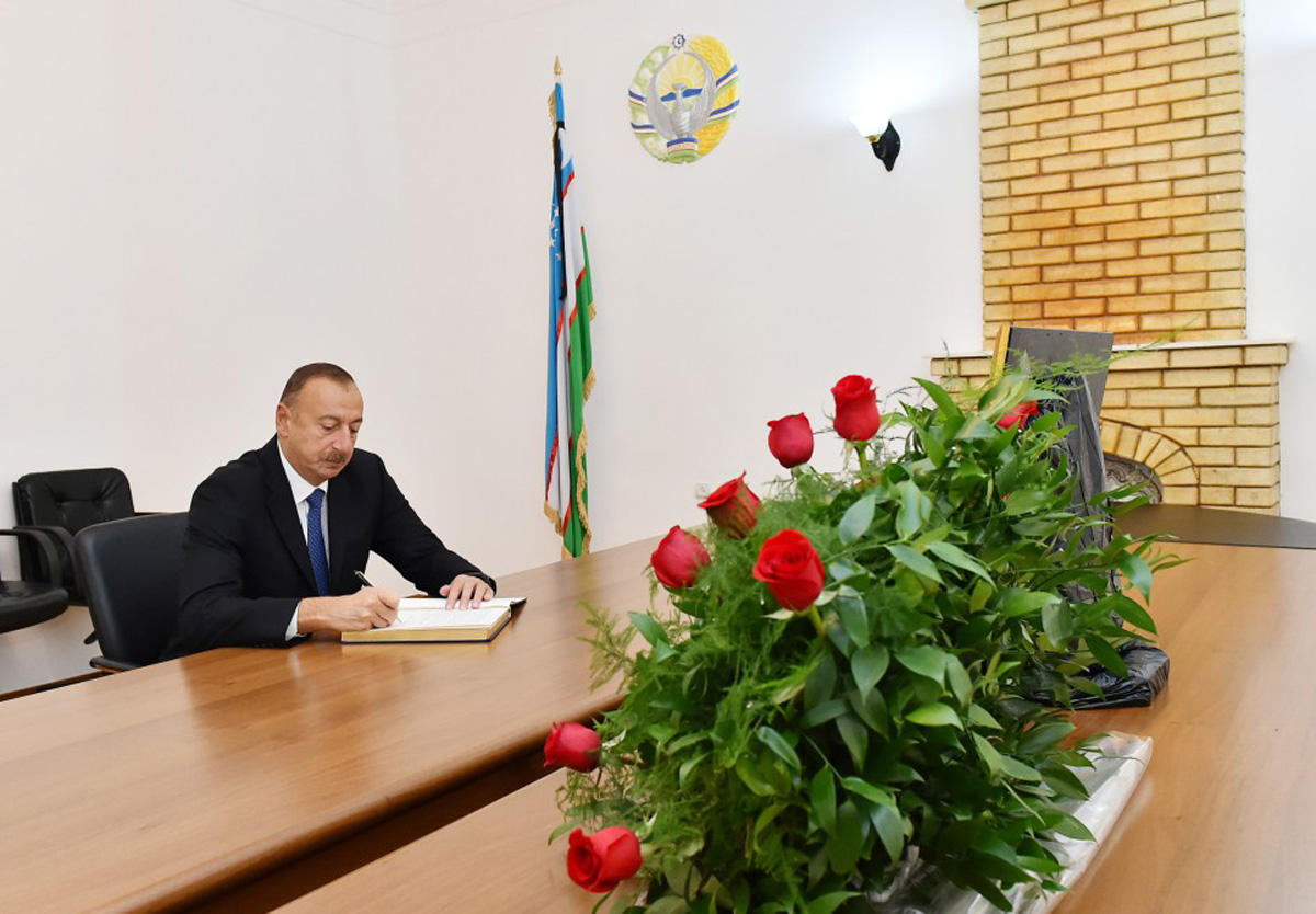 Президент Ильхам Алиев посетил посольство Узбекистана в Азербайджане (ФОТО)