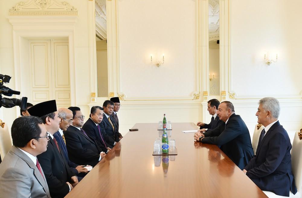 Ilham Aliyev receives Indonesian delegation