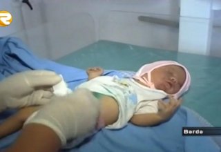 Bərdədə yeni doğulmuş oğlan uşağı xəstəxananın qarşısına atılıb (YENİLƏNİB)  (VİDEO/FOTO)