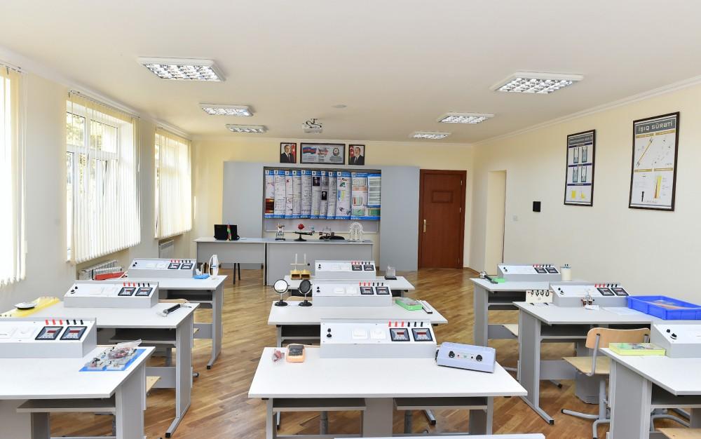 Ilham Aliyev views overhauled school-lyceum in Baku (PHOTO)