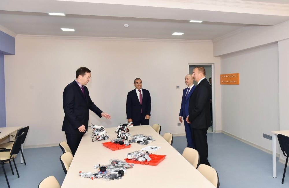 Президент Ильхам Алиев ознакомился с условиями в академии IT STEP, созданной на базе Бакинского профлицея №9 (ФОТО)