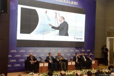Ровнаг Абдуллаев: SOCAR намерена диверсифицировать свои финансовые каналы (ФОТО)
