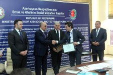 До конца года 1,5 тыс. семей в Азербайджане воспользуются программой самозанятости - министр