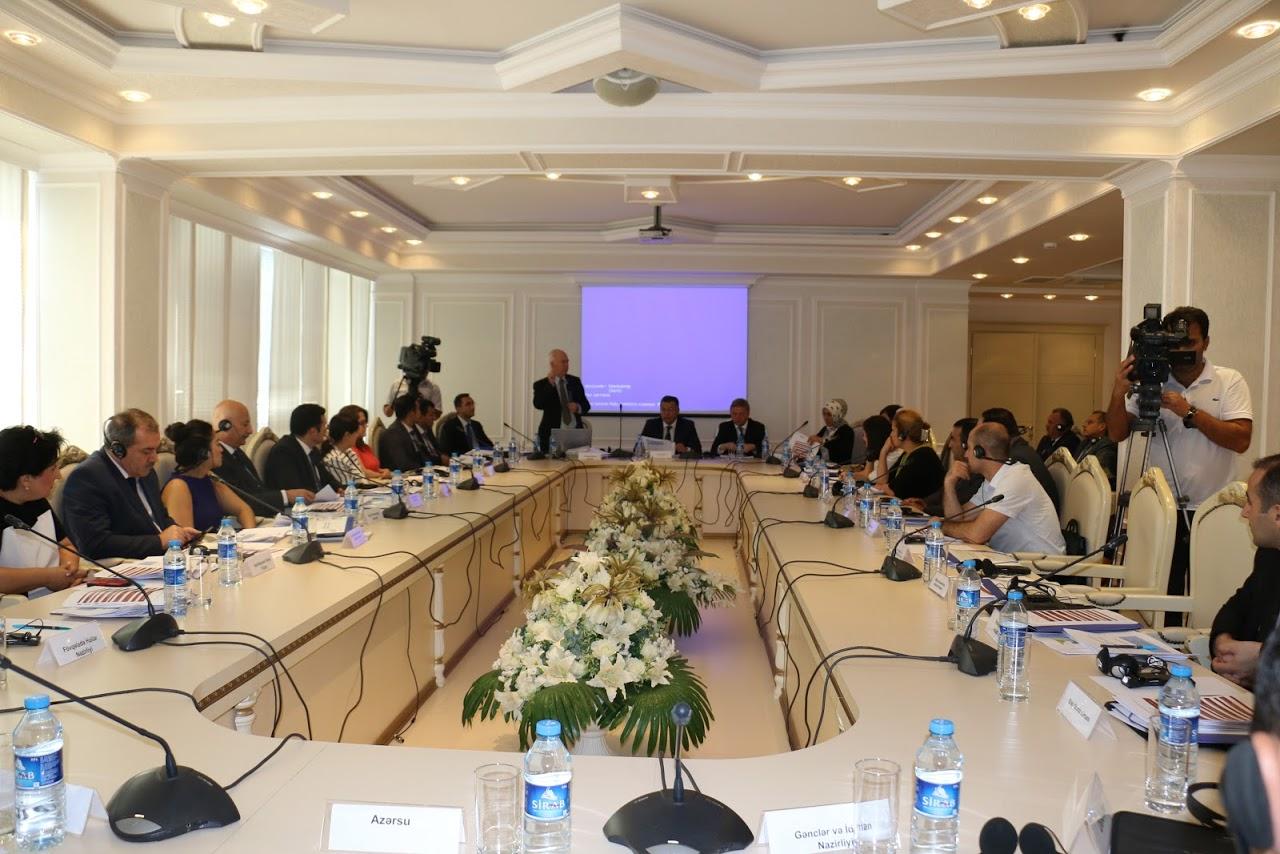 Азербайджан будет оценивать влияние новых законов на развитие бизнеса в стране (ФОТО)