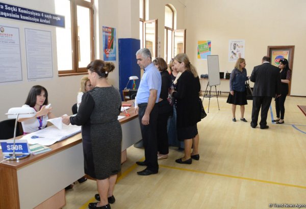 Референдум в Азербайджане проводится демократично - французский сенатор