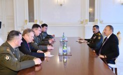 Президент Азербайджана принял делегацию во главе с министром обороны Беларуси (ФОТО) (версия 2)
