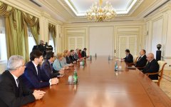 Ilham Aliyev receives delegation of European People’s Party