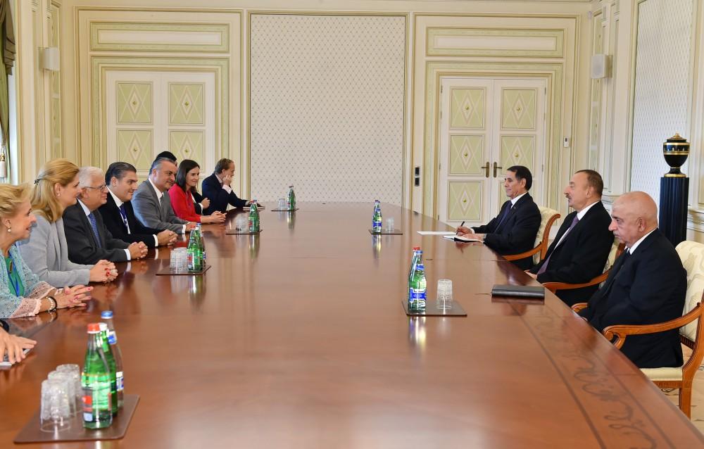 Ilham Aliyev receives delegation of European People’s Party