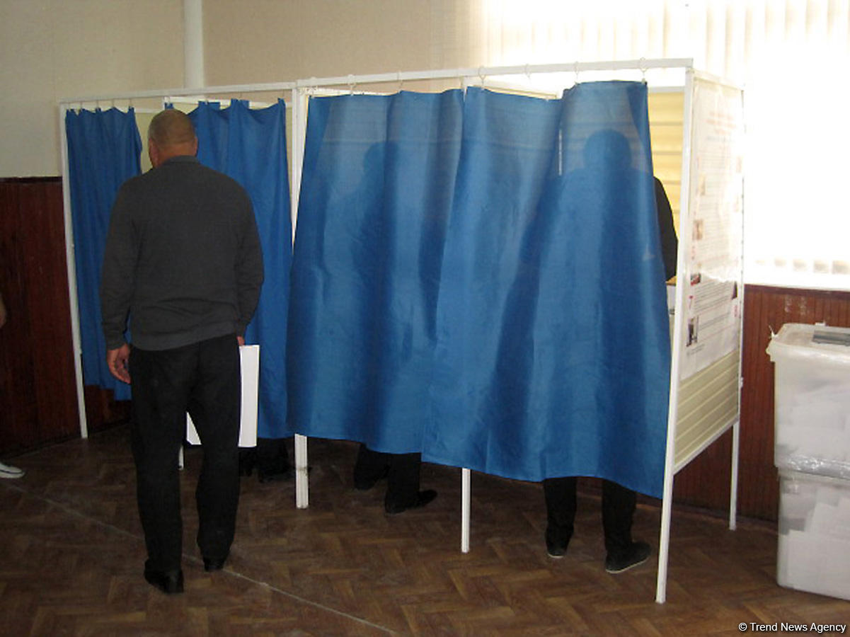На избирательных участках в бакинском СИЗО наблюдается активность голосующих на референдуме