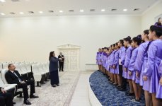 Ilham Aliyev inaugurates Children's Arts School in Sumgayit (PHOTO)