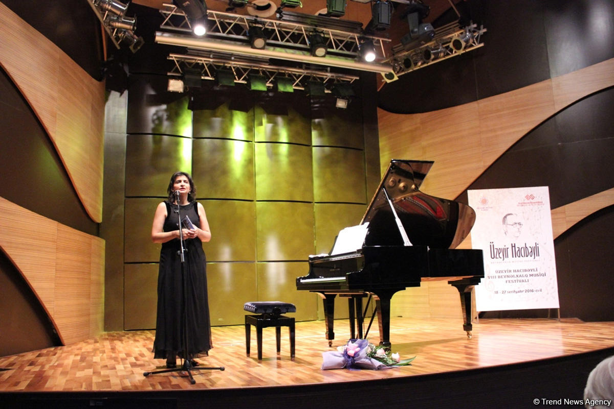 Необыкновенная магия музыки Наргиз Алияровой  (ФОТО)