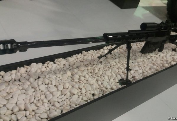 Азербайджан демонстрирует новую крупнокалиберную снайперскую винтовку на выставке ADEX 2016
